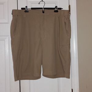 Wrangler outdoor elastic side waist tan shorts  Sz 42